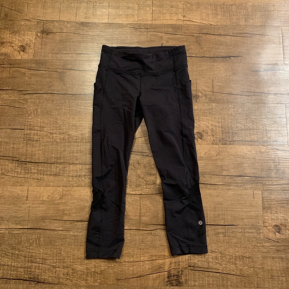 Women’s lululemon leggings Sz. 4